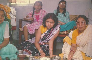 Archana Das,Rachana Das and Klapana Mullick have many stories to share. So lunch is long and late