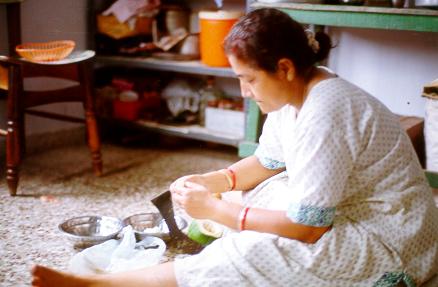 A great pleasure of cutting vegetables in&nbsp; Bengali style