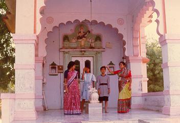Ladies visit sola temple