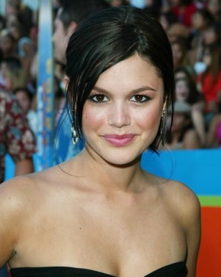 rachel_bilson_celebrity.jpg 73.4K