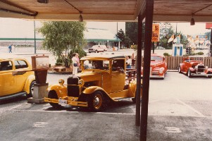 A 1986 rod run to the North Vancouver A & W (since demolished)