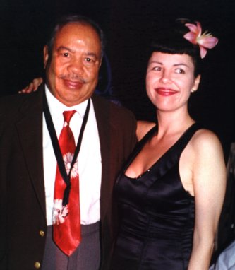 Bill Stewart (Alto Saxophone) Lavay Smith ( Vocal )