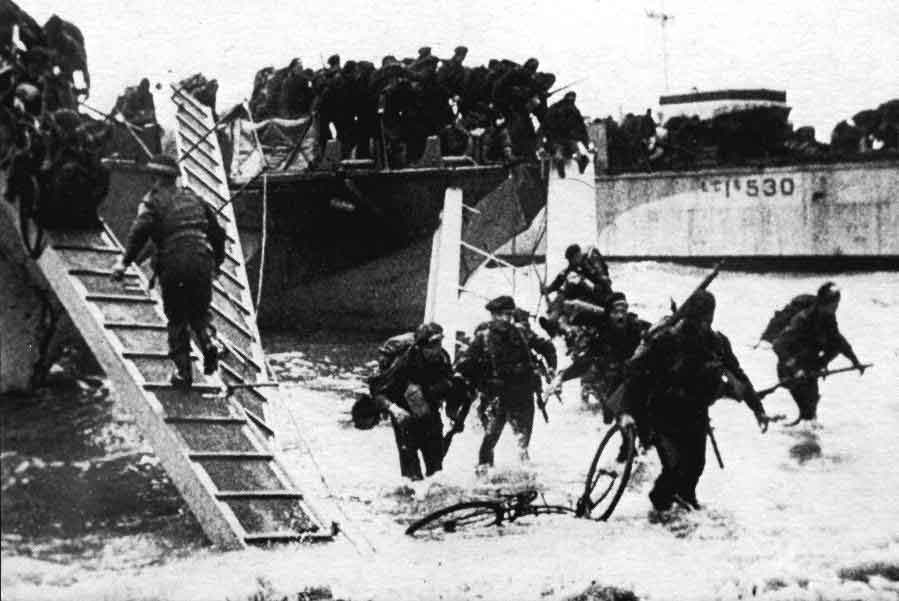 Commandos landing