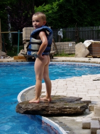 nudie diving rock heehee