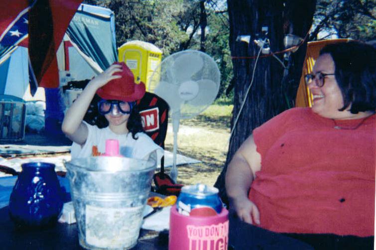 Mindy & Keri, '01