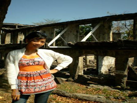one of the many ruins in the island