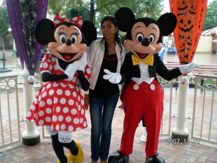 mickey and minnie mouse