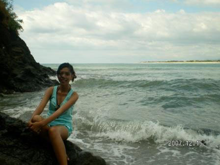 a picture with the sea
