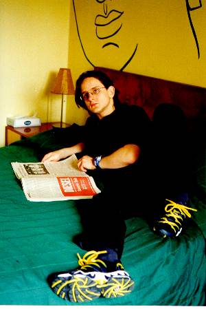 Hotel Me on bed.jpg (22335 bytes)