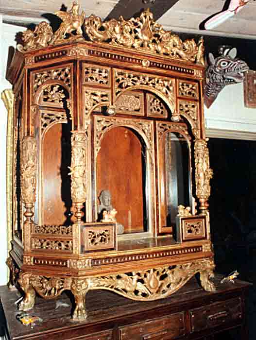 Altar from side