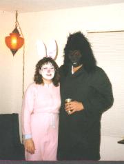 Awwww... such a cute couple!!