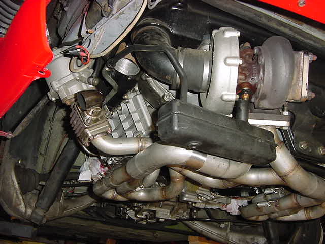 RL8 Oil Tank/Lines Fitment
