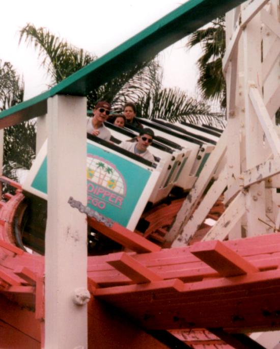 Belmont-2-01-Closeup-around-turn.jpg (735026 bytes)