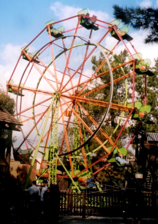 Knotts-2-01-Ferris-Wheel.jpg (1006491 bytes)