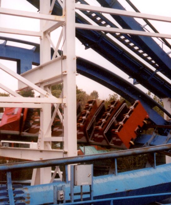 SFMM-2-01-Flashback-in-turn.jpg (945917 bytes)