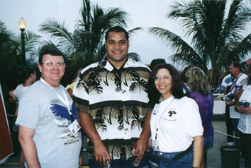 John and Kathy Siegmund say hello to Raven Maake Kemoeatu.