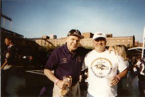 Marshall Epstein and Jim DeMoss enjoy a snack