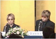 just a clip from a conference about their movie MoonChild... the best part is when gakkun laughs!! KAWAII!! *fangirl sqeals*