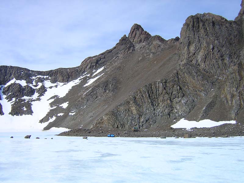Rumdoodle Peak, Ice Plateau, East Antarctica