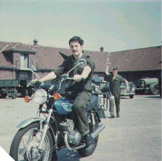 Paul 'Flash' Mathie,with me in background