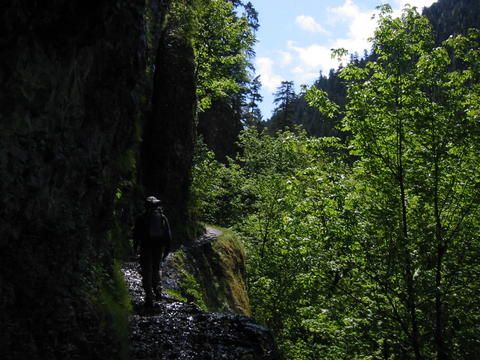 Adam & Sami, Columbia River National Recreation Area, Oregon