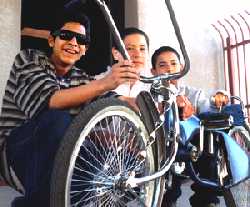 Lowrider bike top hydraulics