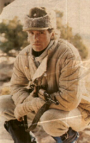 Picture taken from the " MacGyver Pilot "