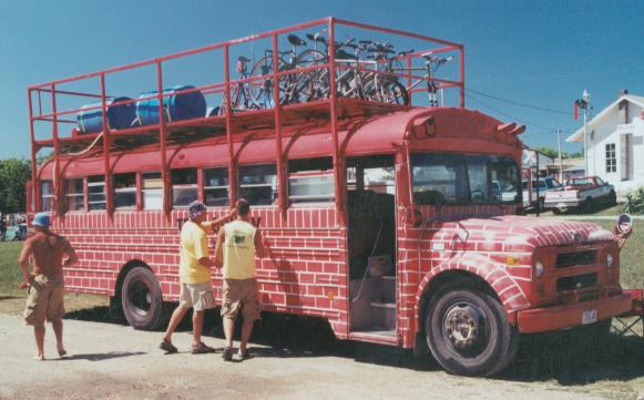 TEAM BRICKY bus photo