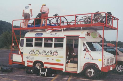 TEAM LDO CYCLING bus photo