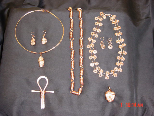 Copper is sometimes used for joint ailments.&nbsp; Also enhances luck, abundance, purification, and is related to the melanin structure.