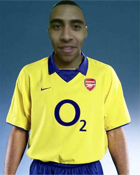 2004-2005 AWAY KIT