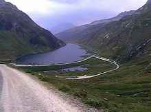 Abfahrt vom Pass Tiarms auf den Oberalp Pass Oberalppass