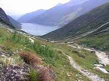 Abfahrt vom Passo dell'Uomo durch das Val Ternine auf den Lukmanier Pass