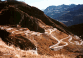 Tremola alte Gotthard Strasse im Herbst