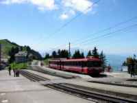 Station Rigi Stafel. Ganz Rechts beim Wegweiser beginnt die Abfahrt Richtugung Seebodenalp