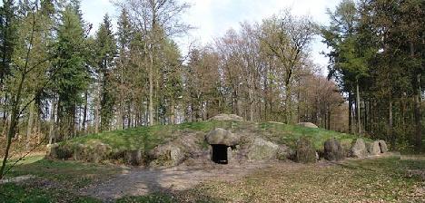 A fully reconstructed hunebed (copyright Hans Meijer)