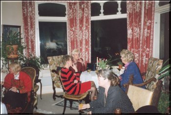 Laila S., - Turid E., - Tove, - Anne-Lise og Inger Aud