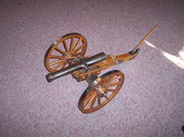 WORKING ANTIQUE REPLICA OF A SPANISH CIVIL WAR CANNON