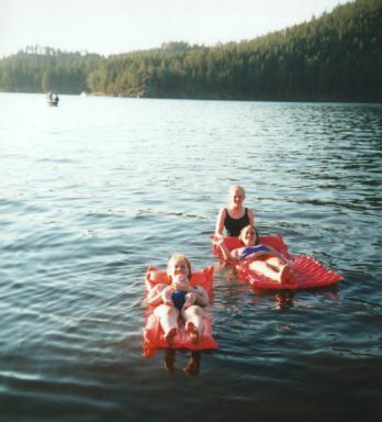 Joy, Ayden, Jodi, Stacey at Sheridan Lake - July 1998