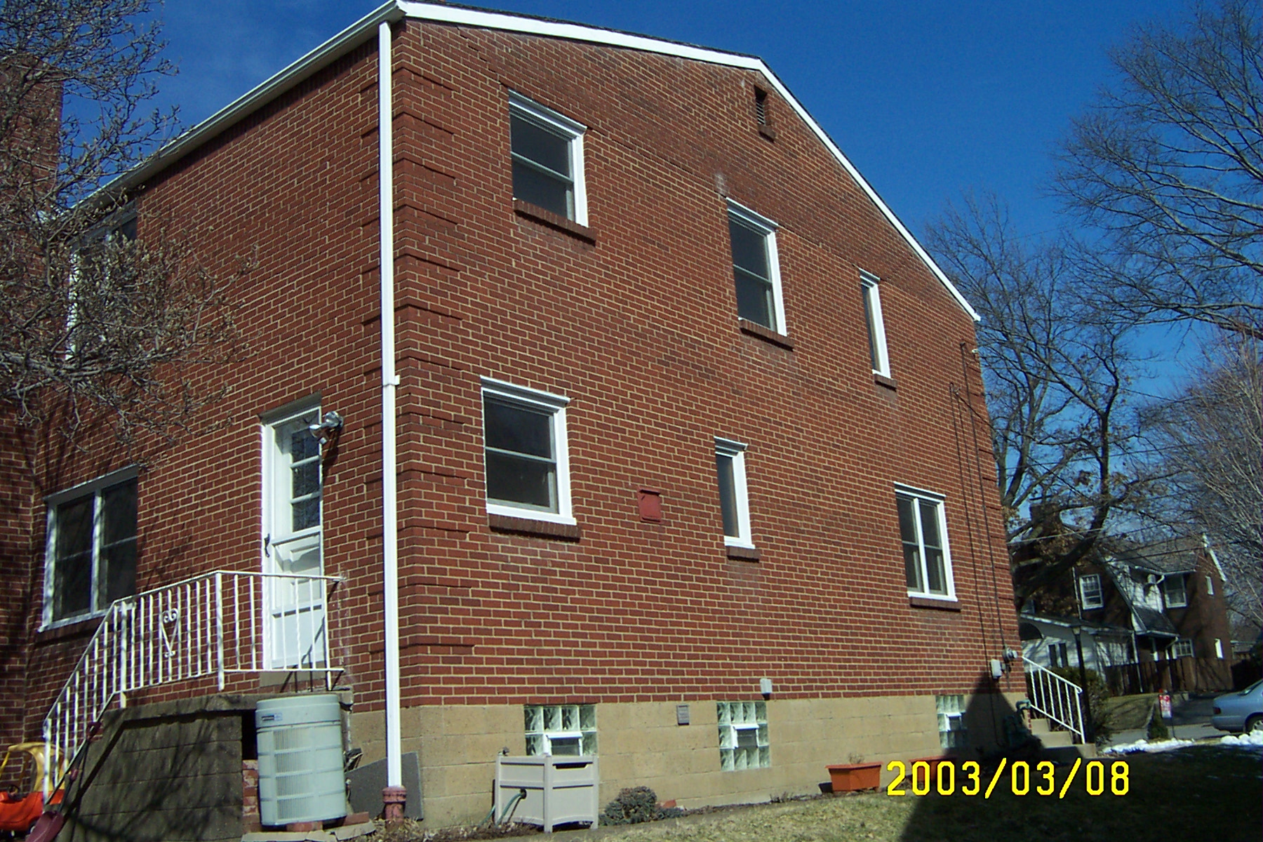 Side of house: 7140 Reynolds