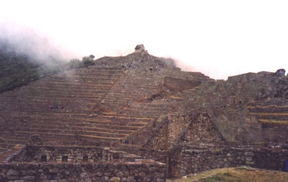 machu.jpg (30670 bytes)