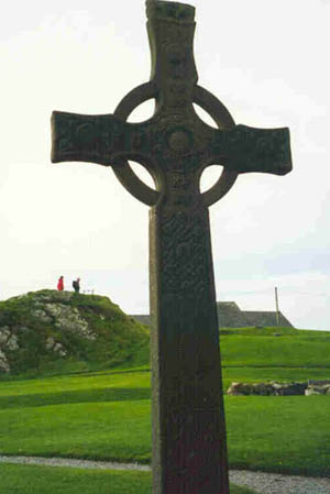 cross.jpg (21407 bytes)