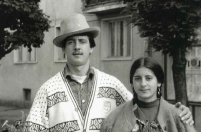 gypsycouple copy.jpg (24024 bytes)