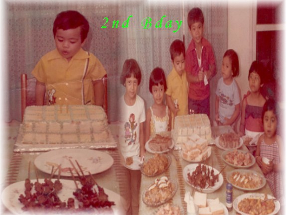 2nd bday ko...Bisita ko sila joy, imee, jill, ebeth at chibong mga DRA. na sila lahat ngayun...'><br>
<img src=
