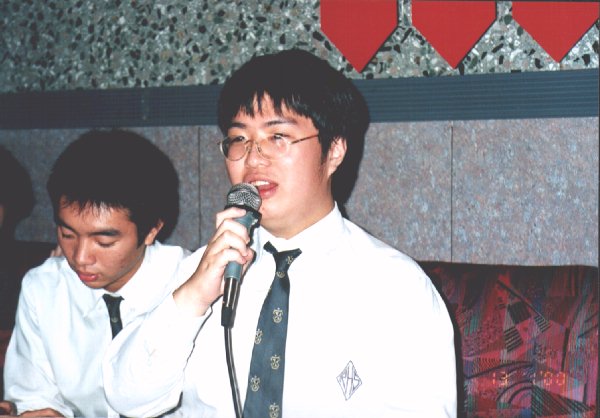 Kara03.jpg (51466 bytes)