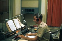 EllisRadio.jpg
192.28 KB 