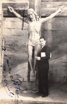Se conserva la Cabeza de este cristo que coronaba la catedral.