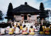 indonesia_bali_temple.jpg (78229 bytes)