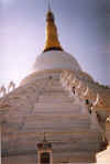 myanmar_bago_mahazedi_paya.jpg (59550 bytes)