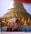 myanmar_bago_shwemawdaw_paya2.jpg (59473 bytes)